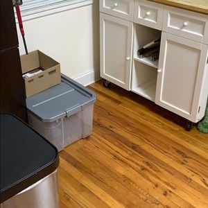 Meet your Posher, Leonard